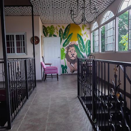 Black Lion Inn Santiago Dış mekan fotoğraf